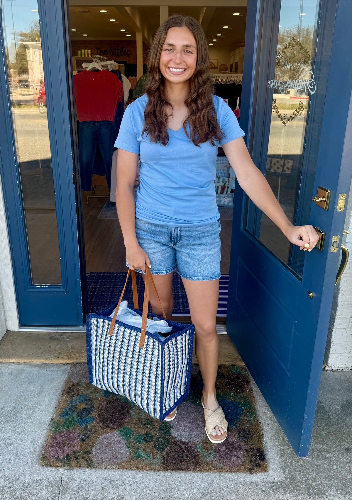 Donna Blue V-Neck Tee