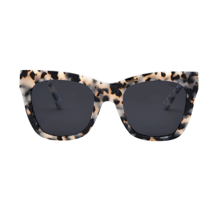 I Sea Billie Sunglasses in Snow Tort/Smoke