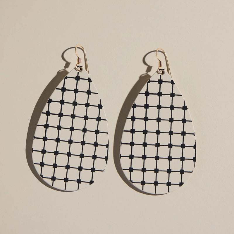 Ecru Quilted Teardrops